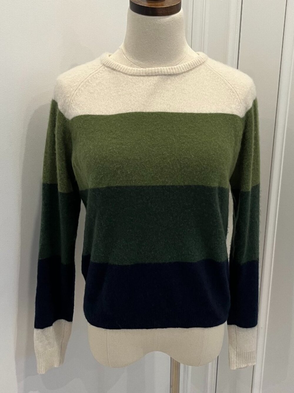 Trovata Birds of Paradis Cashmere Colorblock Crewneck Sweater Size M